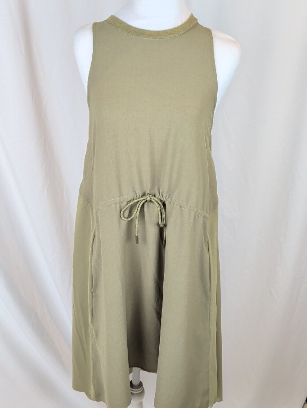 Lululemon Mesh Overlay High Neck Dress - Bronze Green - Size 6 EUC - Picture 13 of 16